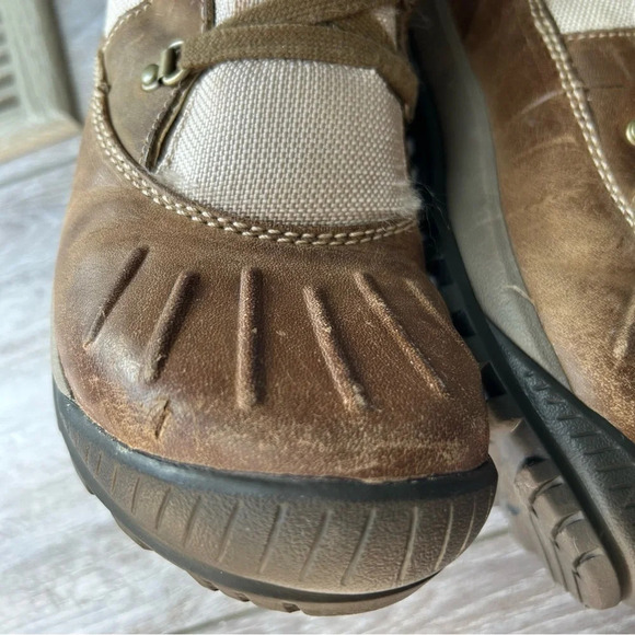 TIMBERLAND Mt. Holly Tall Lace Up Duck Boots in Taupe - Picture 9 of 16